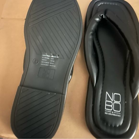 no boundaries flip flops - Picture 3 of 3